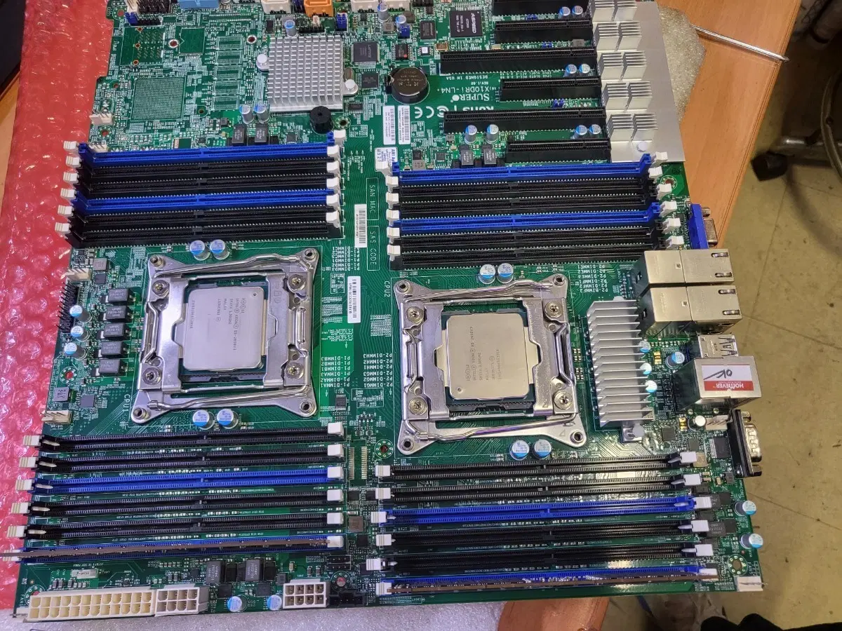 슈퍼마이크로 X10DR1-LN4 듀얼 CPU 메인보드