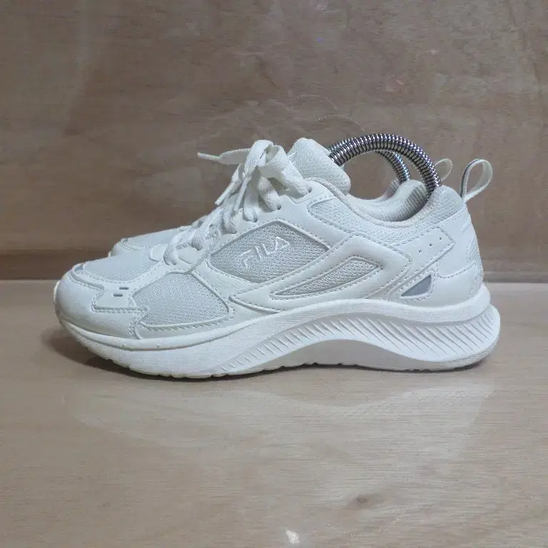 후루룩구제3 230 휠라 필드게이지 화이트 운동화 260727