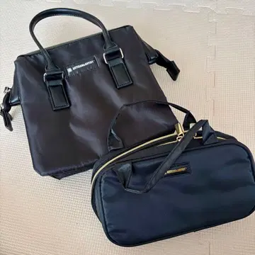 ARTISAN&ARTIST 아티잔&아티스트 메이크업 파우치 메이크업 2점