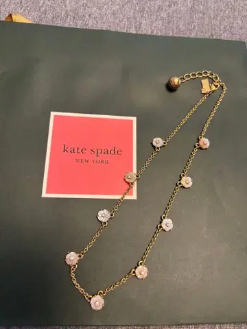 Kate spade 플라워 목걸이
