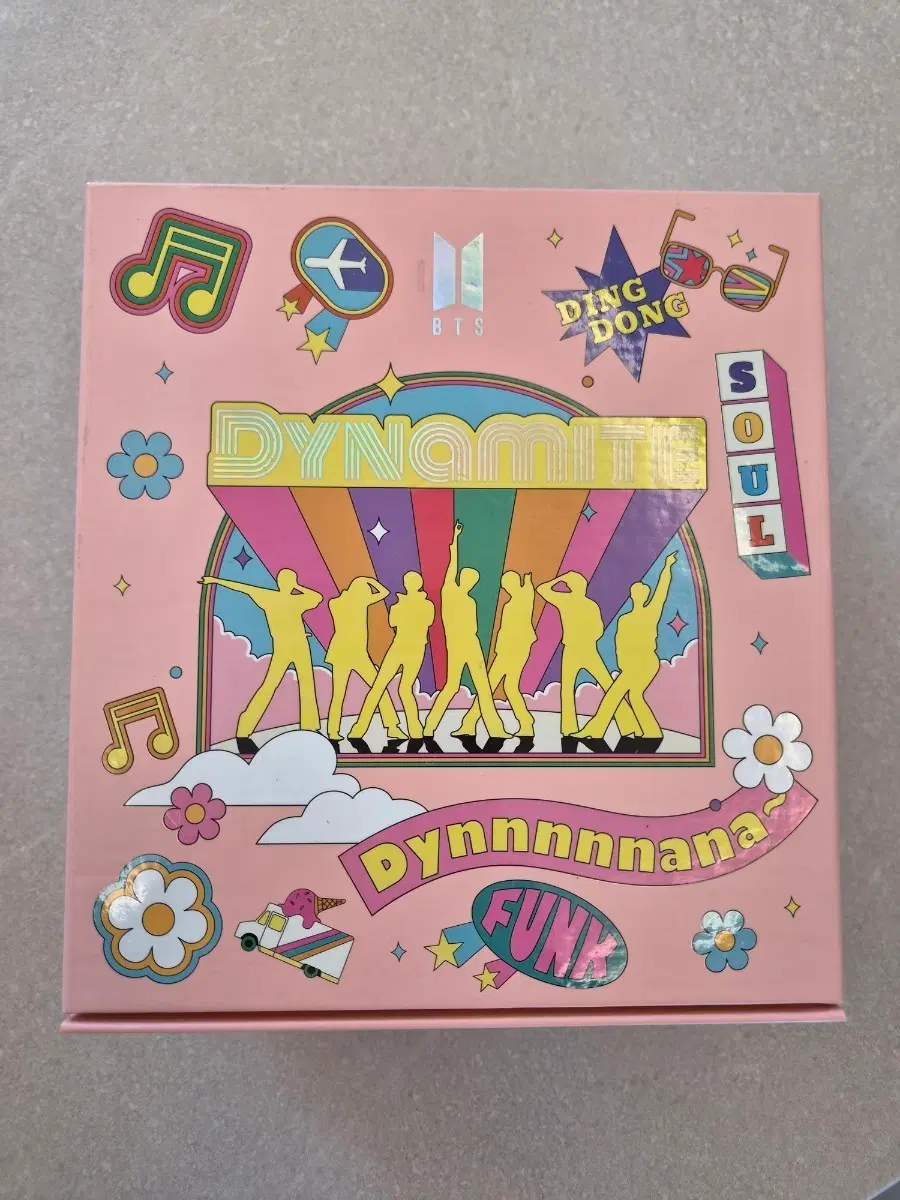 새상품) BTS 다이너마이트 CD DVD 플레이어