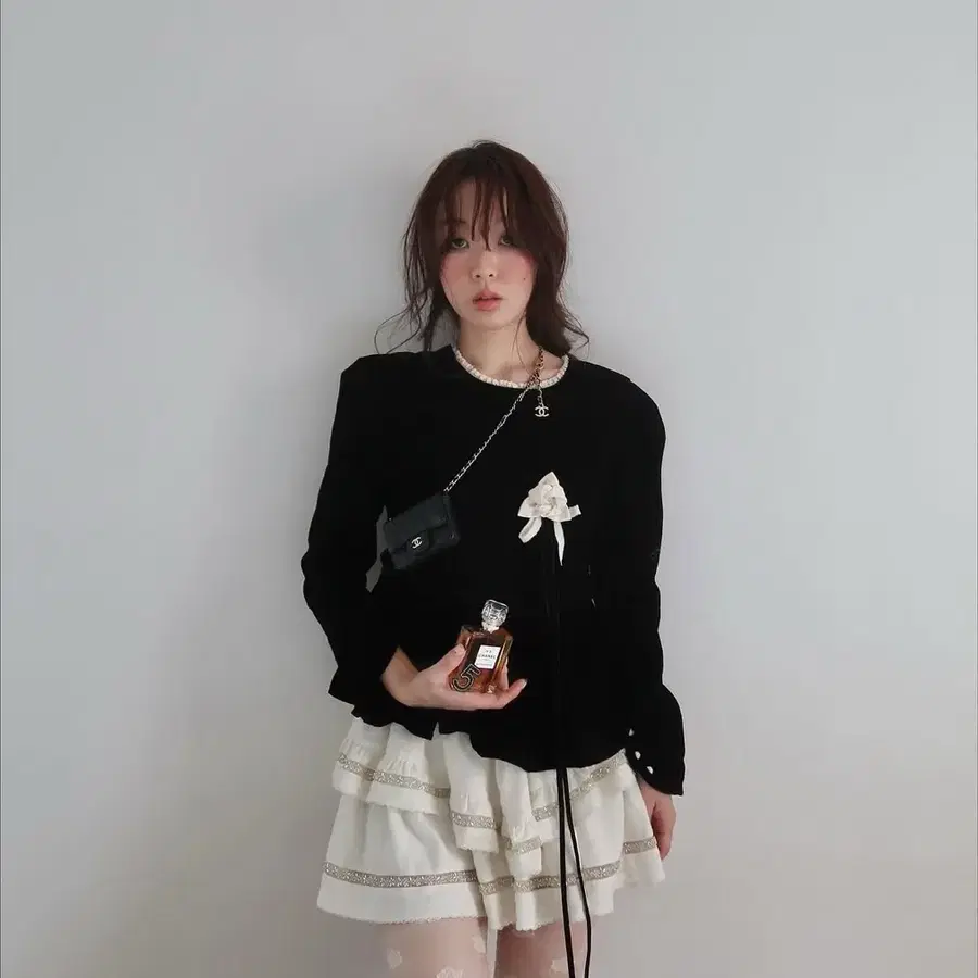 플레따 벨벳 셔링 블라우스