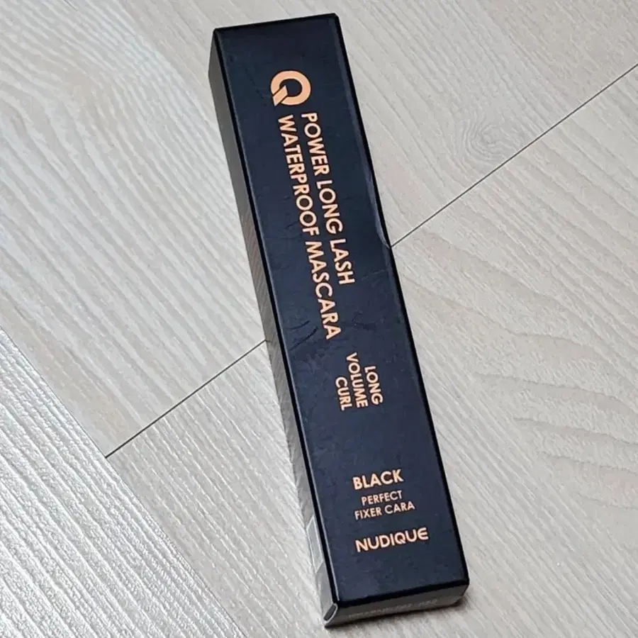 누디크 파워롱래쉬 워터프루프 마스카라