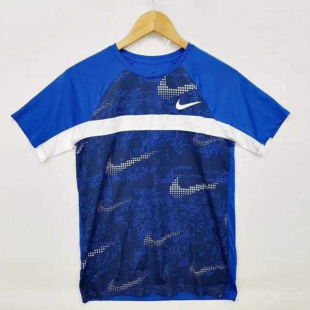 NIKE 나이키 드라이핏 티셔츠