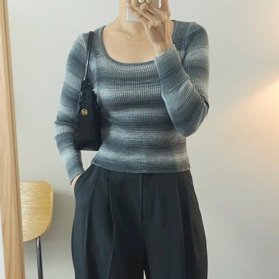 (F)여성 스퀘어넥 스트라이프 긴팔 니트 G18W4768