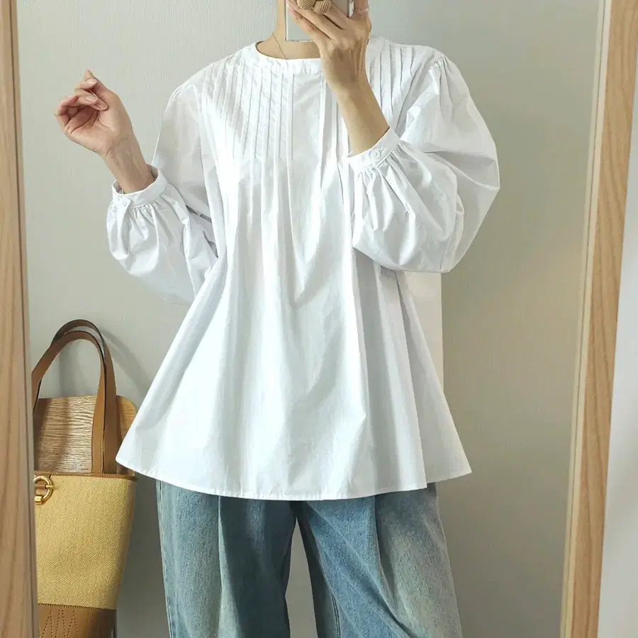 (F)GRIP 그립 여성 긴팔 코튼 루즈핏 핀턱 블라우스 J18W4696