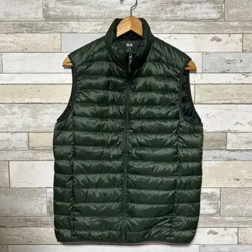 UNIQLO 울트라 라이트 다운 베스트 다크 그린 M