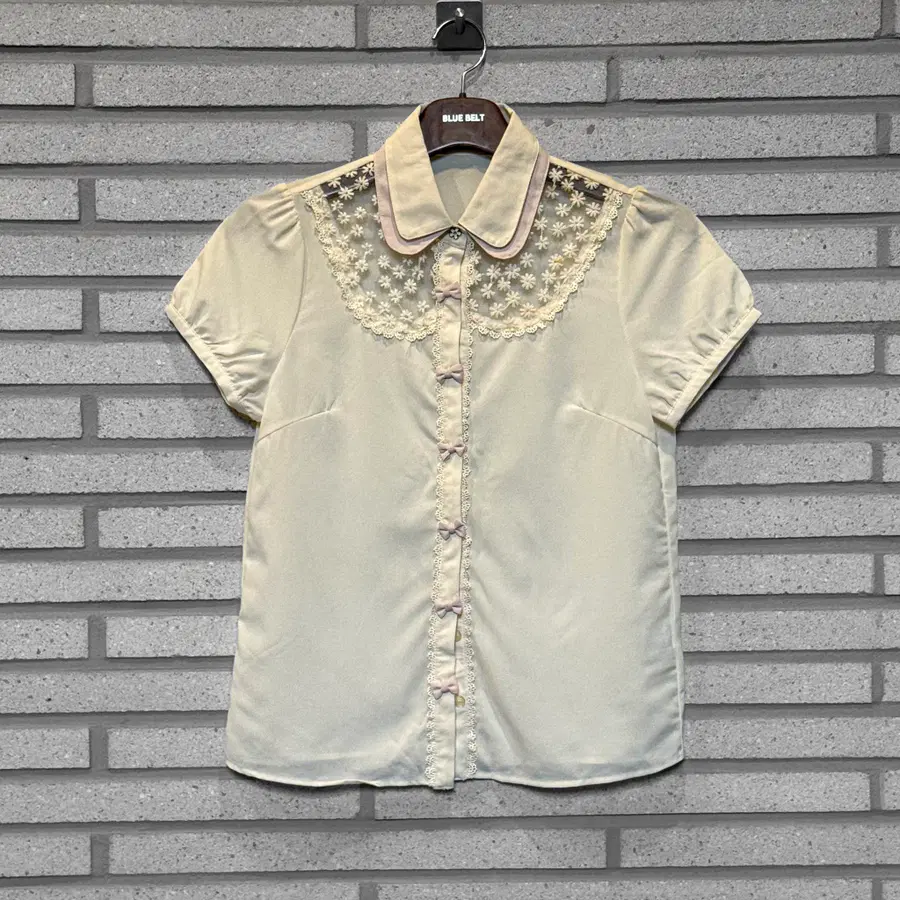 JPN VINTAGE 반팔 셔츠 시스루 리벳 단추 디테일 베이지