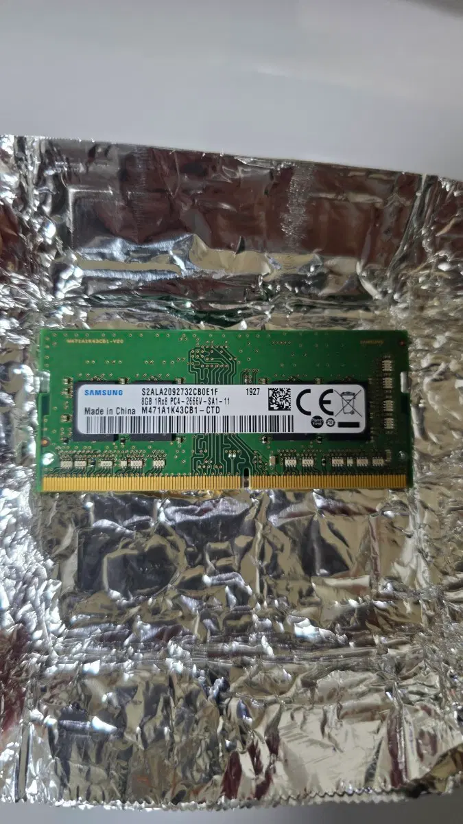 [판매] 삼성 노트북 DDR4 8GB 2666MHz RAM (M471A1K43CB1-CTD)