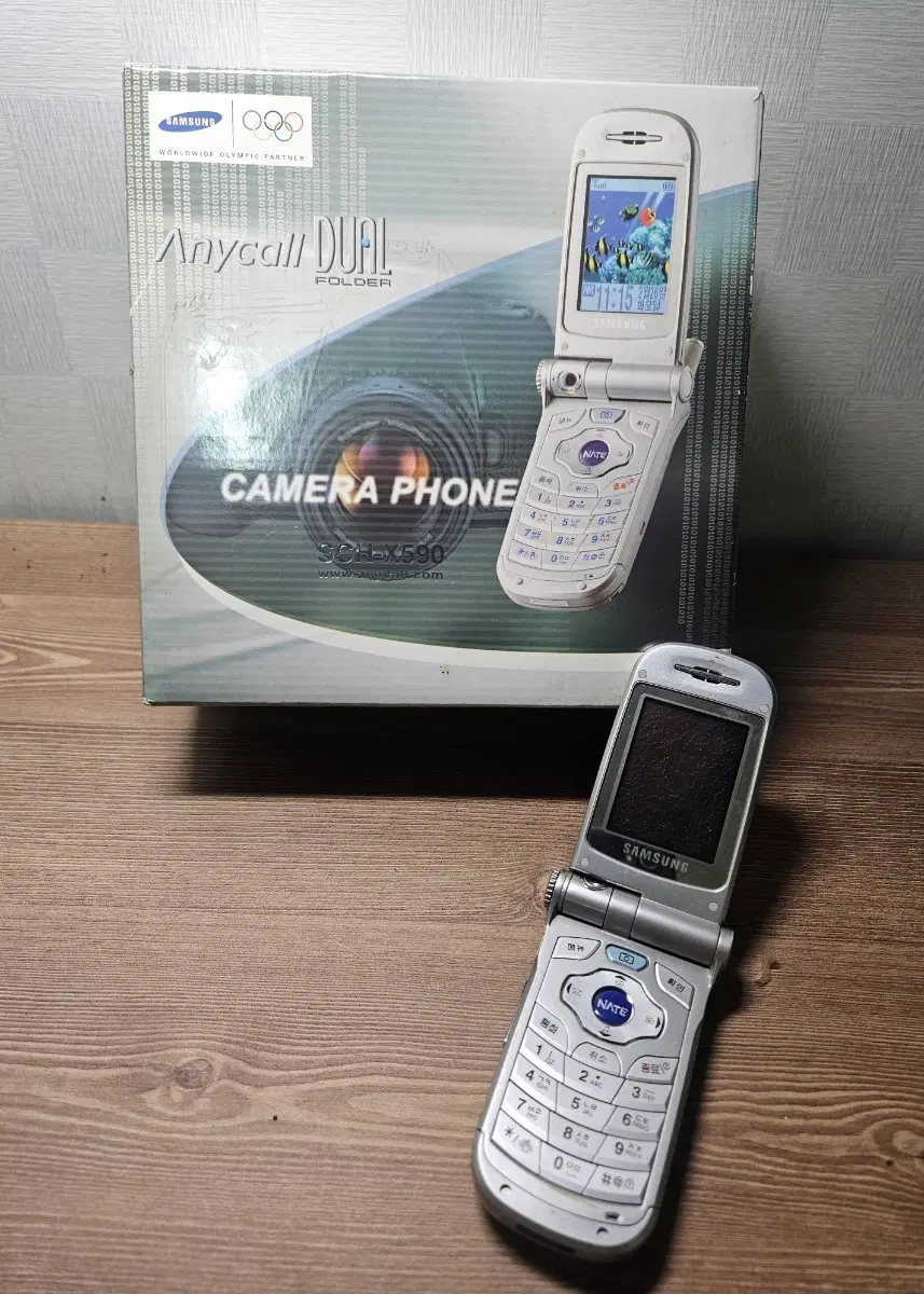 삼성 애니콜 듀얼 폴더 카메라폰 SCH-X590