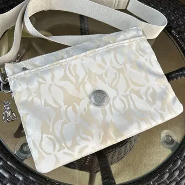 Kipling 키플링 리리에르 숄더백 미사용품