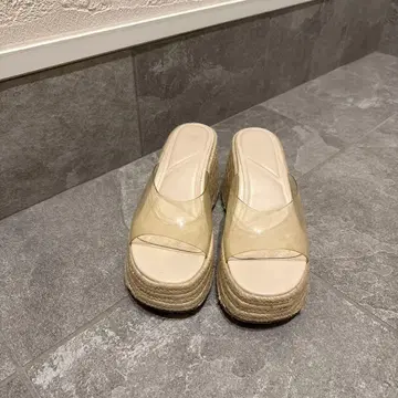 ZARA 클리어 주트 통굽 샌들