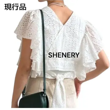 현행 모델 SHENERY 시너리 컷워크 레이스 블라우스 리본