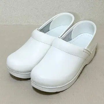인기 상품 [dansko] 프로페셔널 클로그 샌들 올 가죽