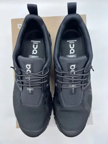 새상품 On Cloud 6 Waterproof 27cm 블랙 방수
