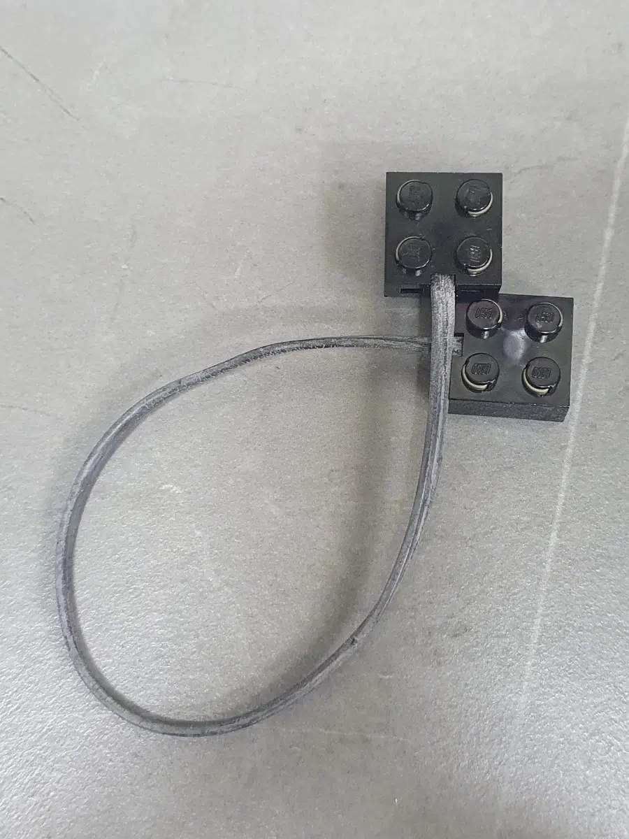 레고 Electric, Wire with Brick 2 x 2 x 2/3 Ends 26L