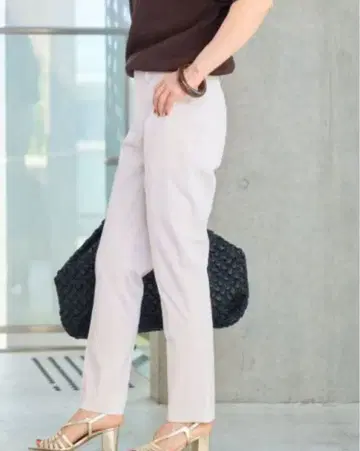 IENA 택 포함 새상품 드라이 린넨 팬츠 40 테이퍼드 스트레치