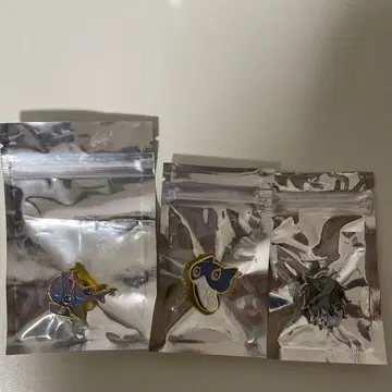 계속 한밤중이면 좋을 텐데. 가챠 핀즈 세트 핀 배지