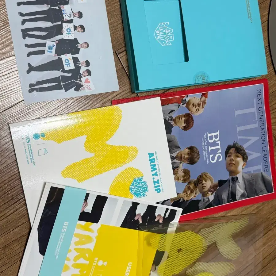 아미 3기 키트, 아미 3기 엽서, BTS 타임즈 잡지 일괄 판매!