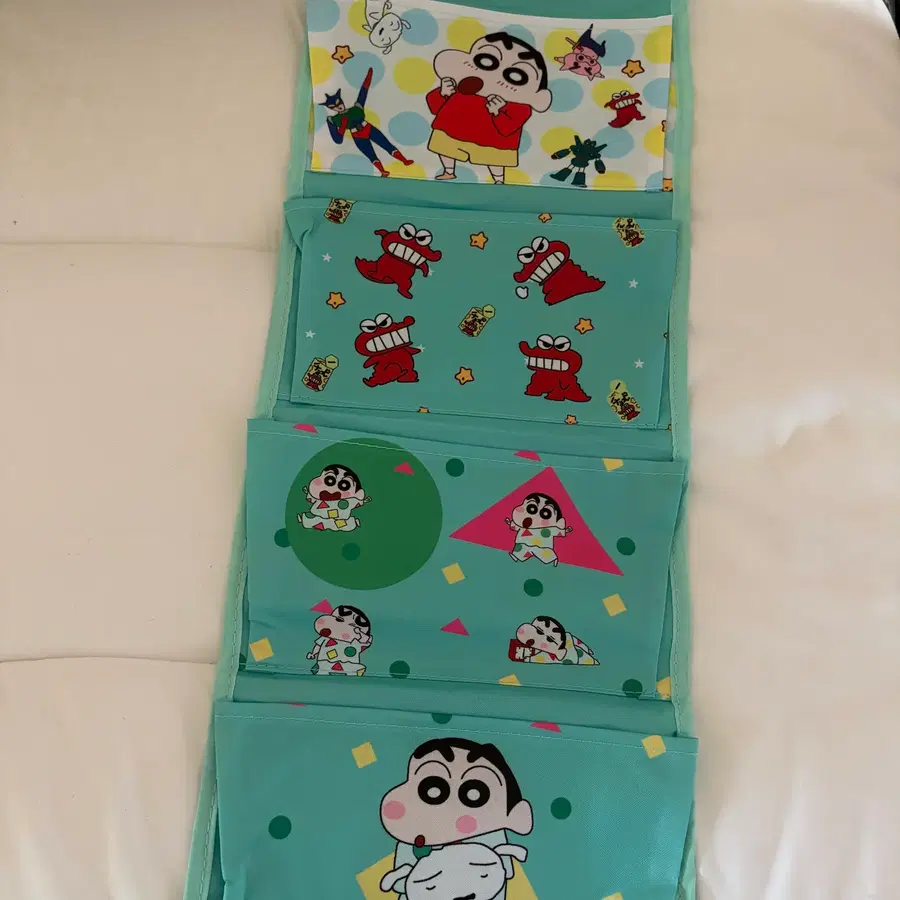 짱구는 못말려 4단 벽걸이 수납함 민트 짱구 흰둥이 소품정리