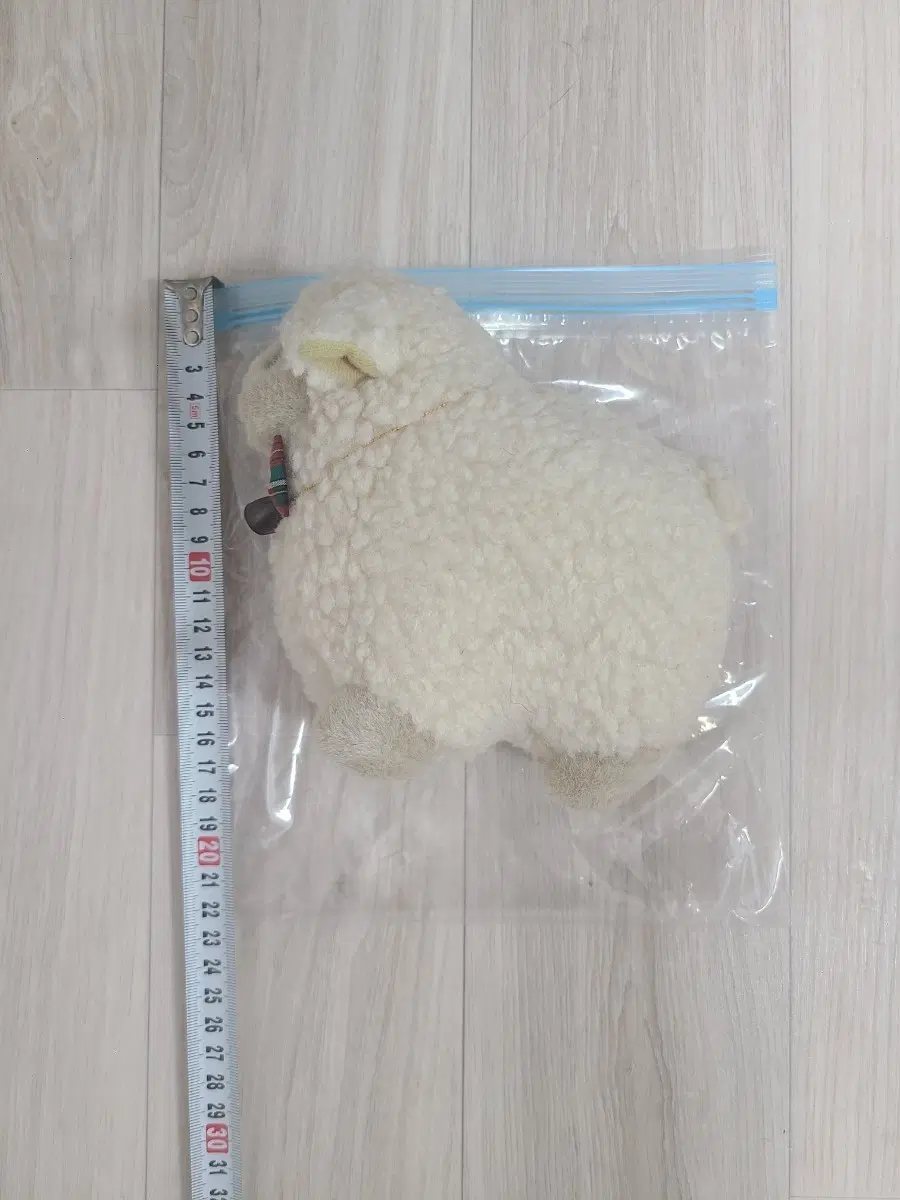빈티지 양 인형 판매합니다.