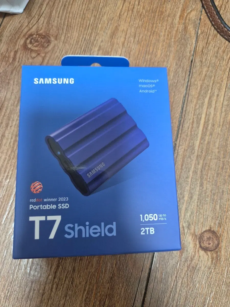 삼성 T7 Shield 외장 SSD 2TB 미개봉 새상품 (블루)