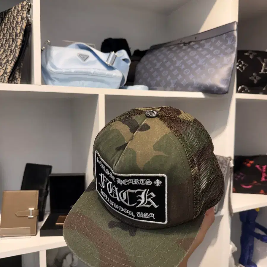 크롬하츠 카모 모지