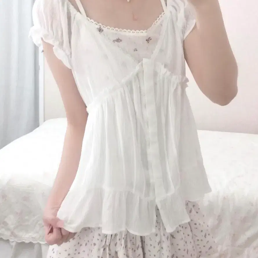 스너그 서냥님 페어리스 블라우스 화이트 판매 교환 빈티지 하치 블라우스