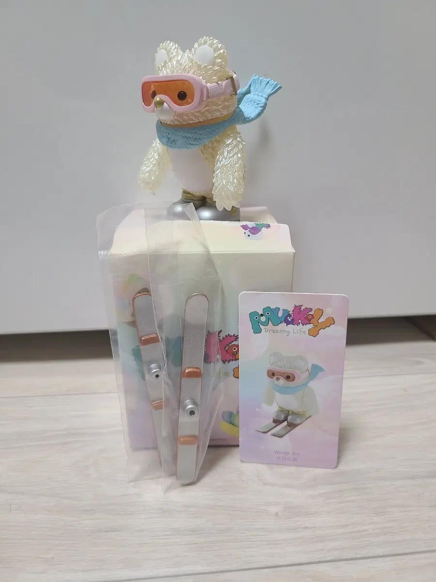 팝마트 인스팅머키 피규어 판매합니다.