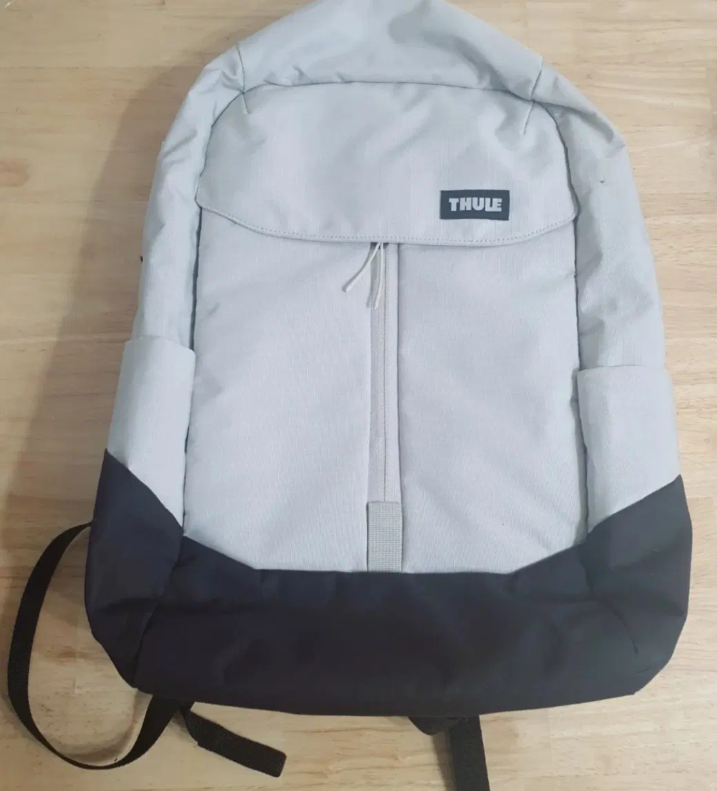 툴레 데일리 튼튼한 캐주얼 심플 15인치 노트북 백팩 20L 배낭 가방
