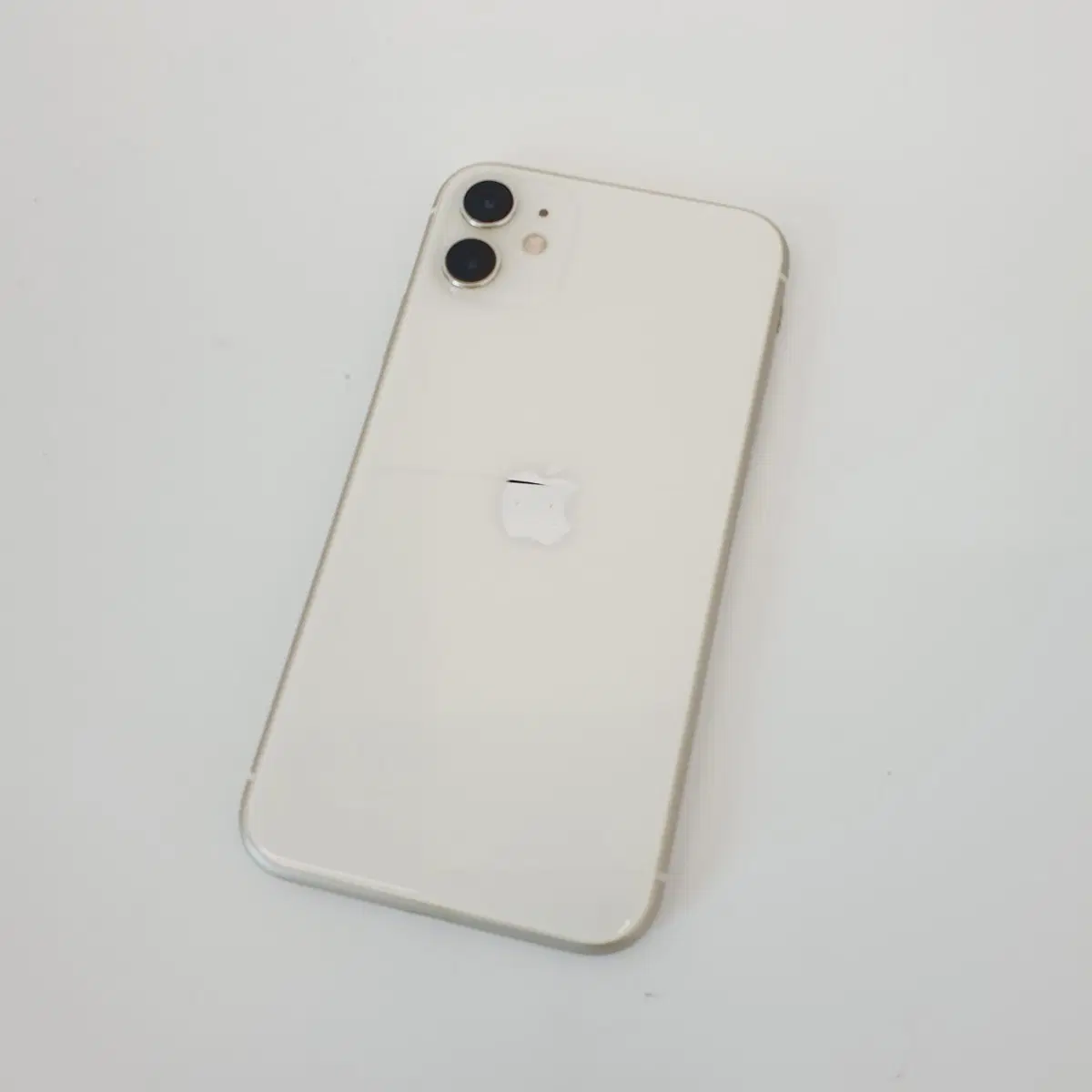 아이폰11 64GB 판매합니다!