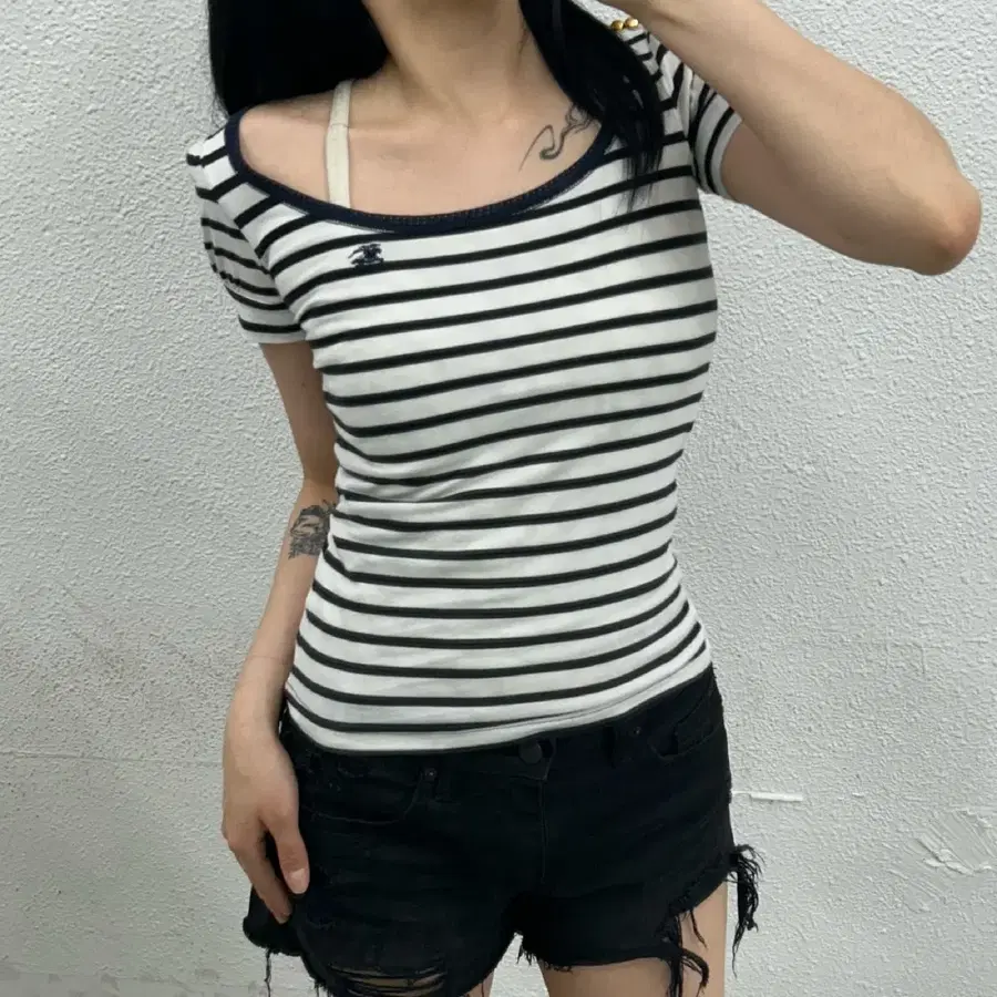 버버리 마린 단가라 반팔 38