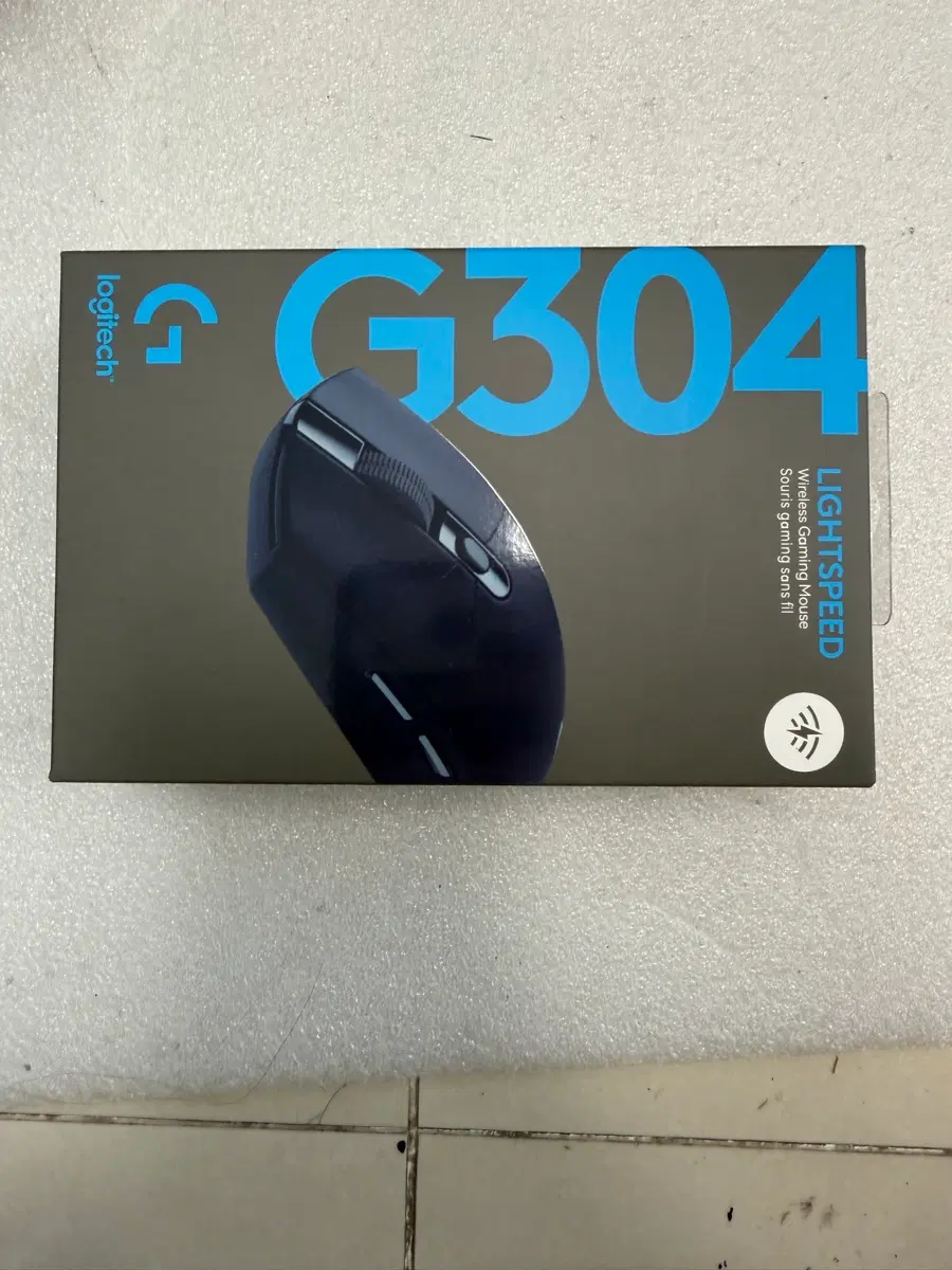 로지텍 G304 LIGHTSPEED 무선 게이밍 마우스
