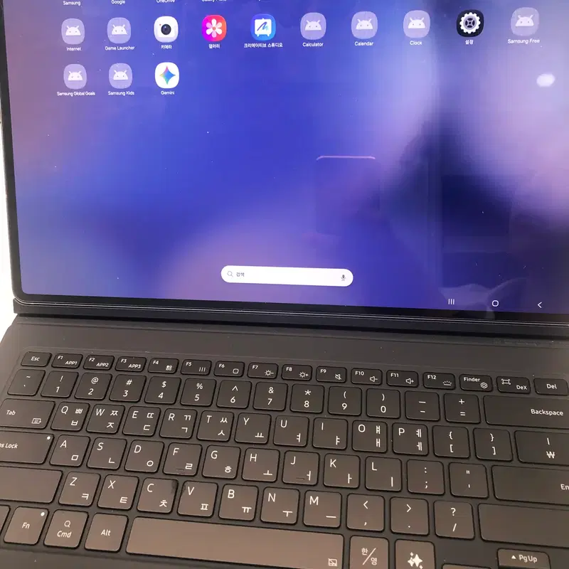 미사용급) 갤럭시탭 s10 울트라 256기가 wifi용.정품키보드 터치패드 포함된 EF-DX925