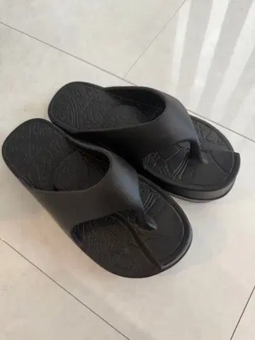 라쿠바키 이지 샌들 블랙