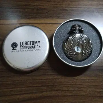 로보토미 코퍼레이션 호크마 회중시계