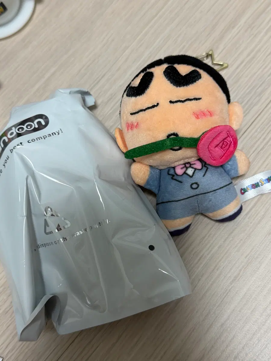 짱구는못말려 짱구 인형 핑크 장미