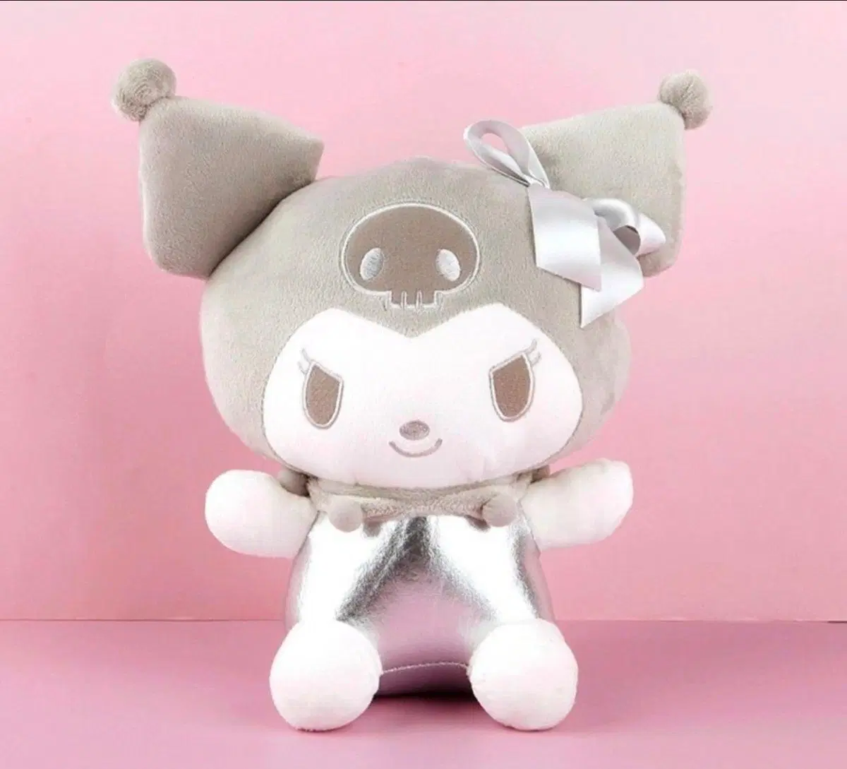 새상품:)산리오 쿠로미 중형 실버 인형