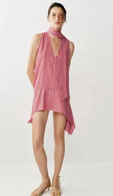 ZARA 스트라이프 패턴 슬리브리스 상의 택 포함 새상품