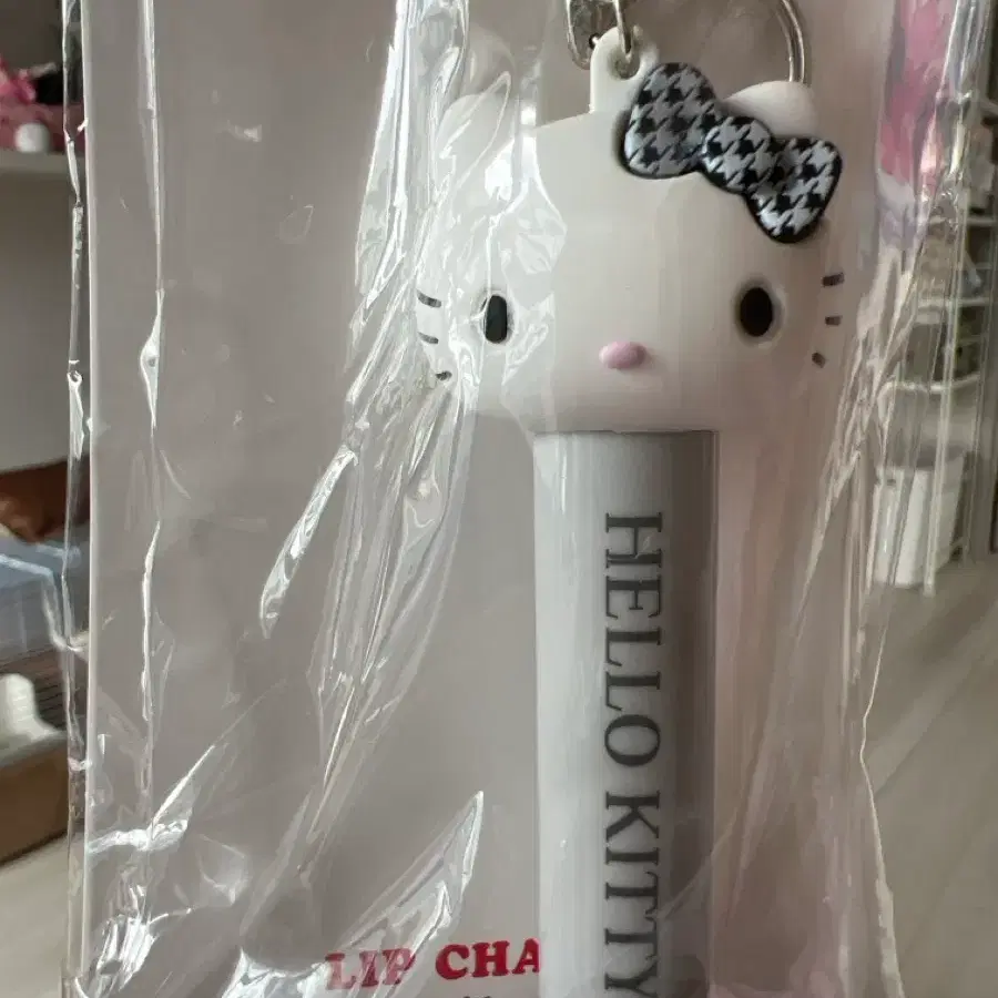 헬로키티 립밤 키링