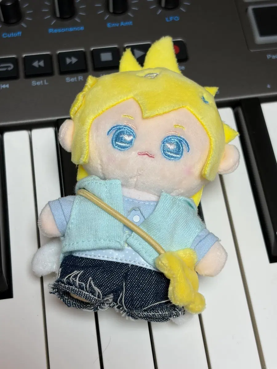 카가미네 렌 누이 인형 10cm