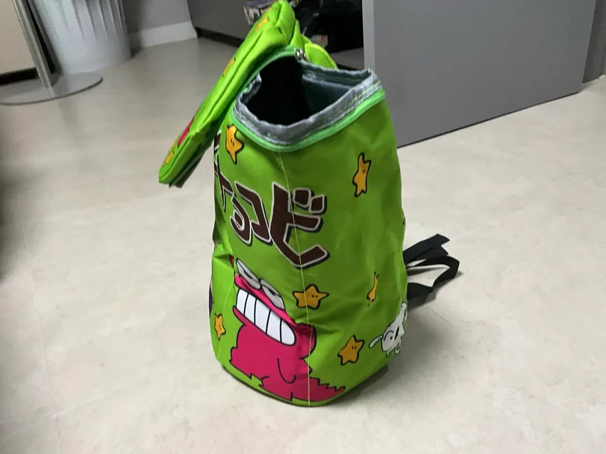 초코비 모양 짱구 가방