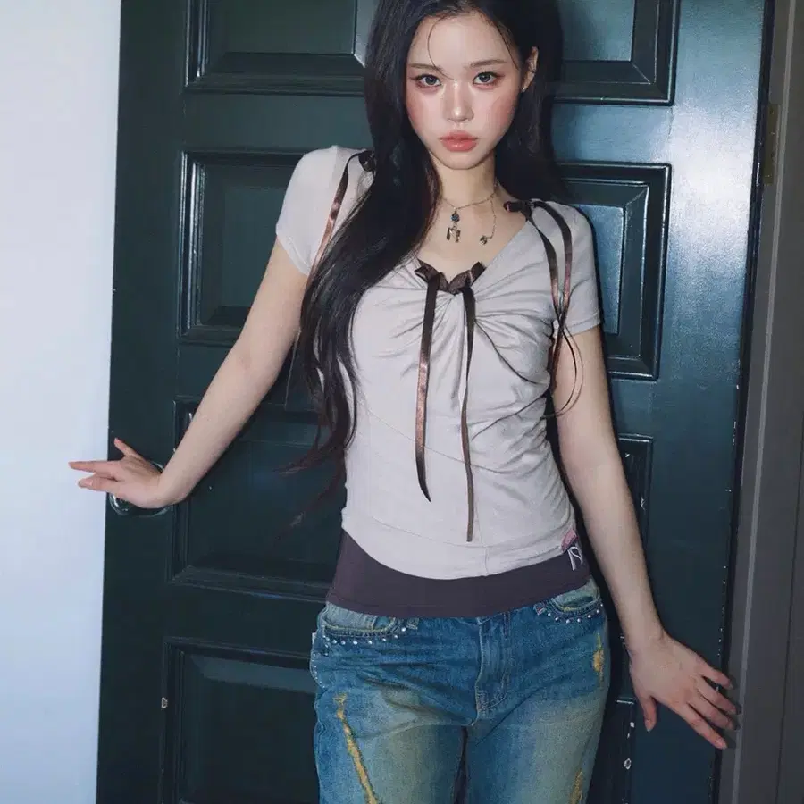 뉴얼린 Luna Summer Twisted Shirring Top 베이지