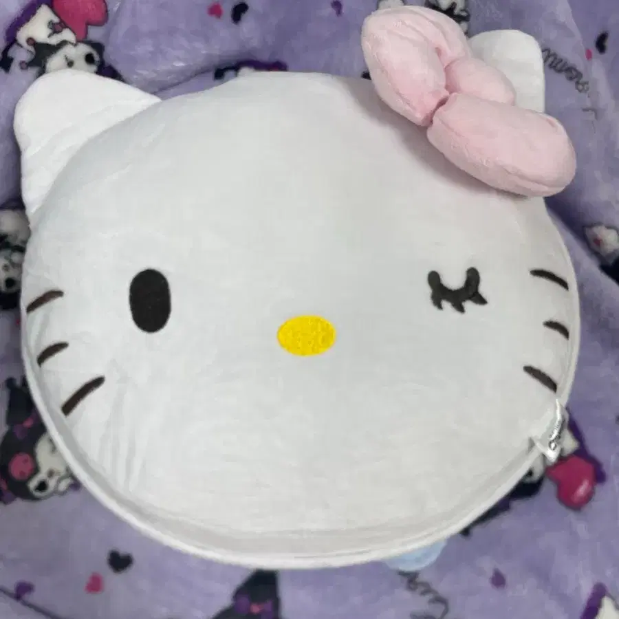 헬로키티 쿠루린 사면 쿠션