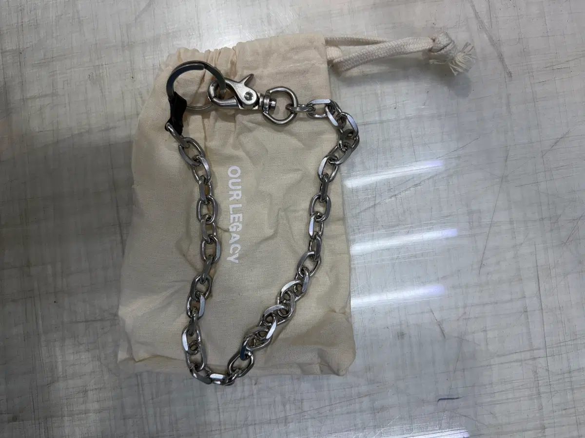 아워레거시 라돈
