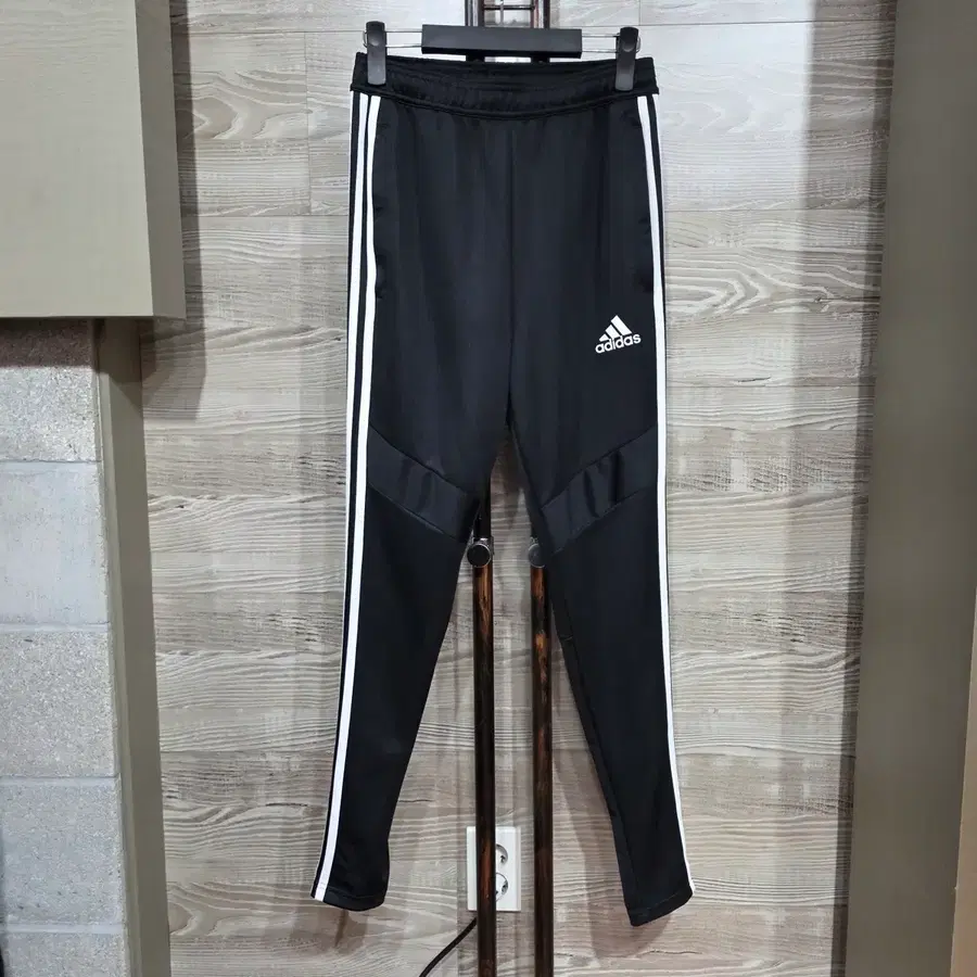 아디다스 삼선트레이닝 팬츠 (nt399