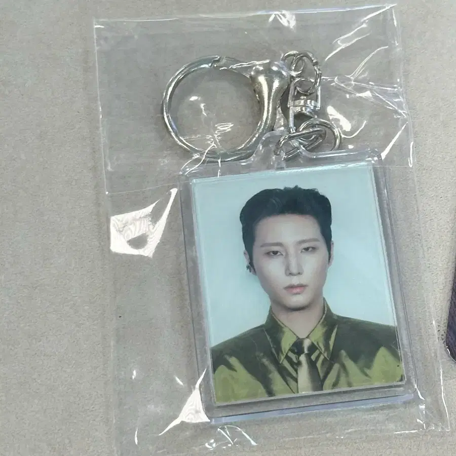 데이식스 영케이 키링