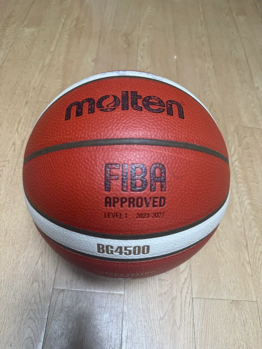 몰텐 농구공 BG4500 FIBA 인증 사용감,기스 없음