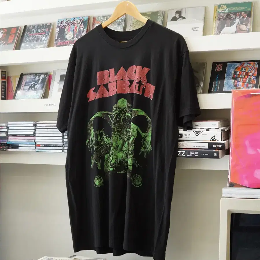 블랙 사바스 오피셜 티셔츠 2XL 사이즈