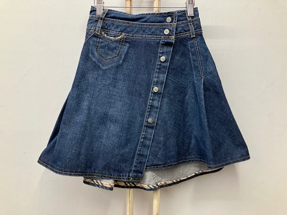 버버리(BURBERRY) 아동 치마 21~22